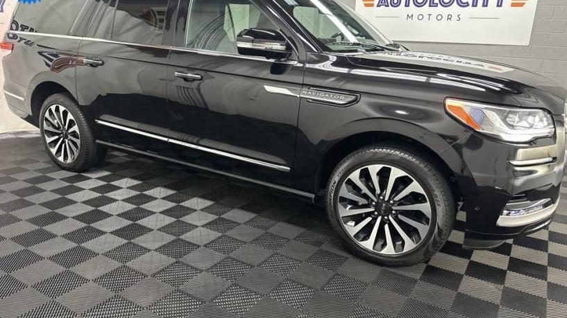 LINCOLN NAVIGATOR L 2023 5LMJJ3LG0PEL03801 image